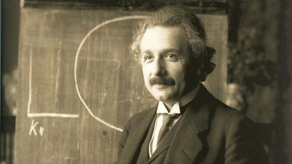 Những bài học rất thú vị từ cuộc đời của Albert Einstein - 1